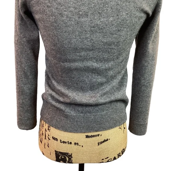 Halogen Cashmere Pug Dog Sweater - Picture 6 of 10